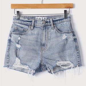 Lulu’s Daze Denim Distressed Jean Shorts - SIZE 6